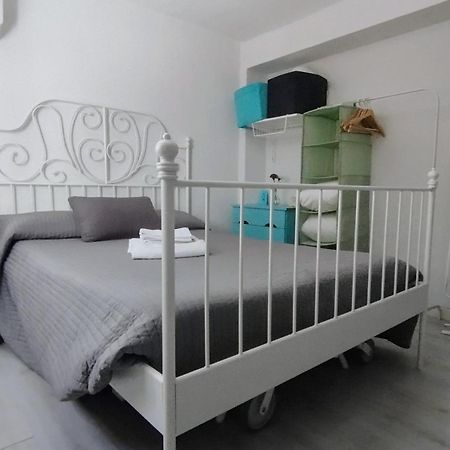 Apartamento 1 Dormitorio Y Salon Con Sofa Cama Bien Comunicado Con El Centro Sevilla Eksteriør billede