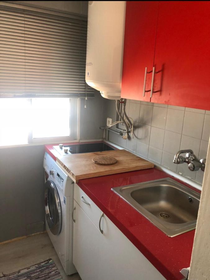 Apartamento 1 Dormitorio Y Salon Con Sofa Cama Bien Comunicado Con El Centro Sevilla Eksteriør billede