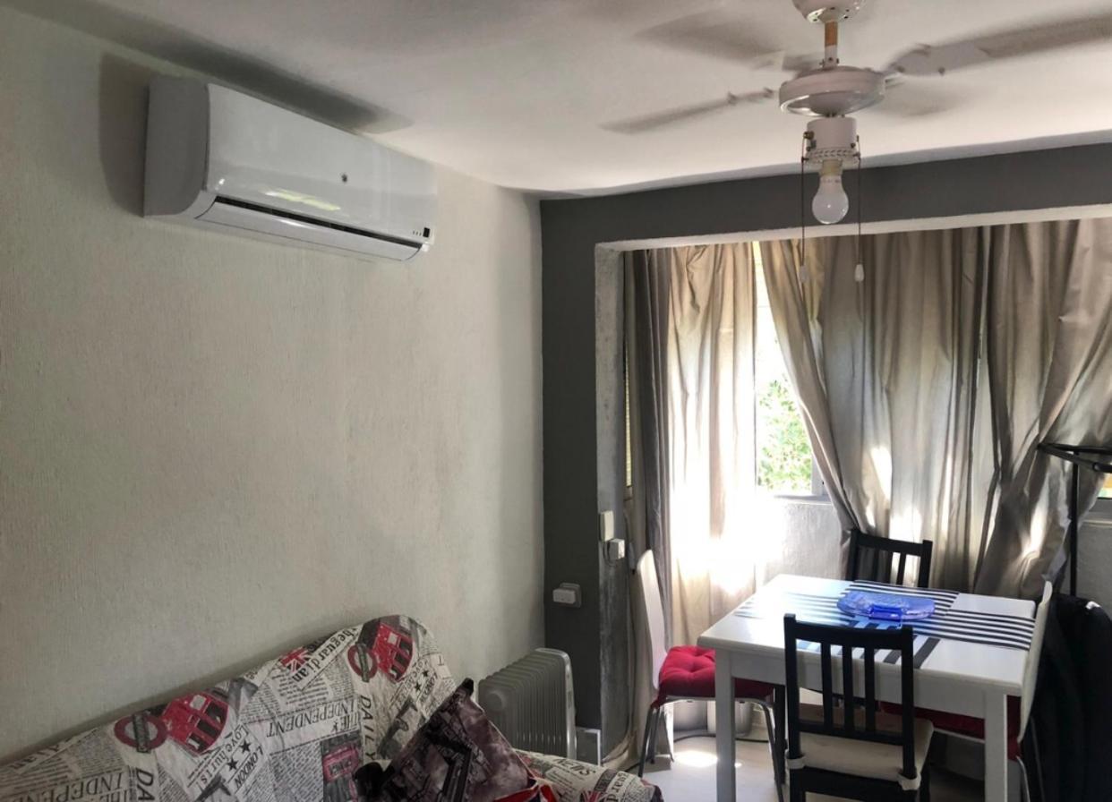 Apartamento 1 Dormitorio Y Salon Con Sofa Cama Bien Comunicado Con El Centro Sevilla Eksteriør billede