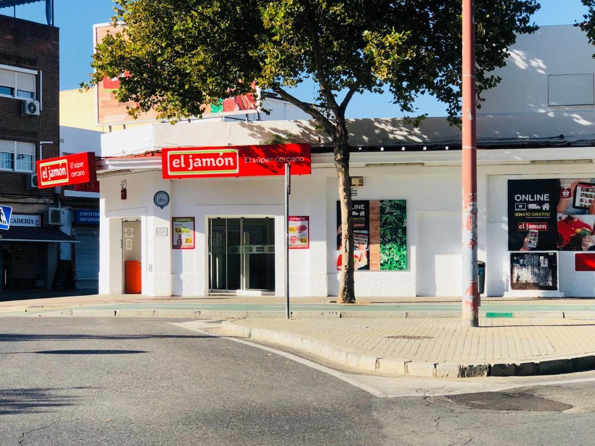 Apartamento 1 Dormitorio Y Salon Con Sofa Cama Bien Comunicado Con El Centro Sevilla Eksteriør billede